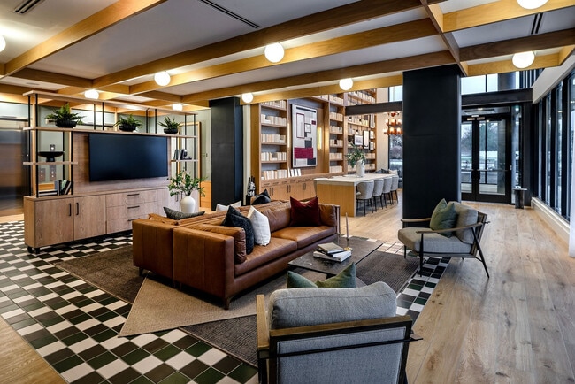 Building Photo - The Frank