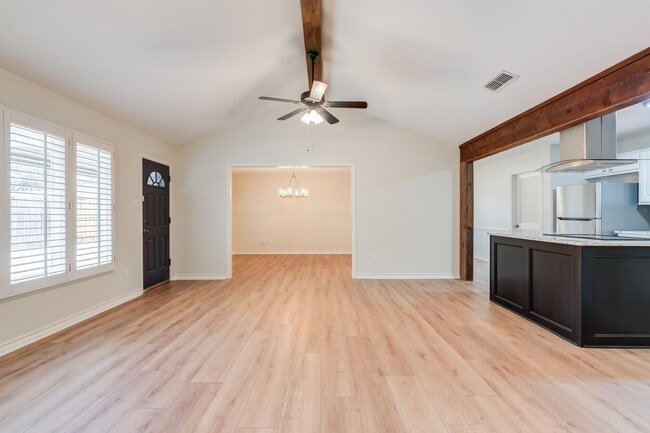 Photo - 5309 77th St