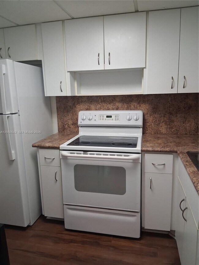 8315 SW 72nd Ave Unit 303B