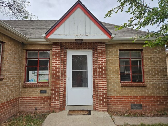 Photo - Berkeley/Highlands 1 Bed 1 Bath Duplex - Beautiful Hardwood Floors - Garage - Fenced Yard
