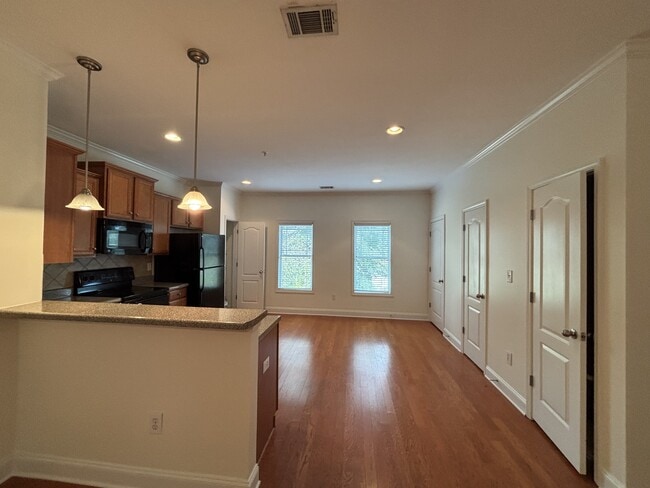Photo - 409 Whitehall Rd
