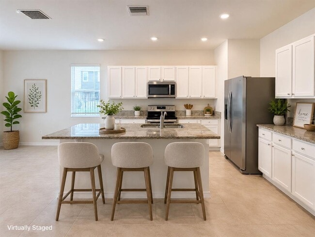Photo - 1440 Plank Pl