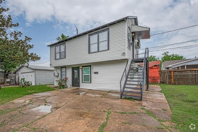 Building Photo - 2516 Craigmont St Rental