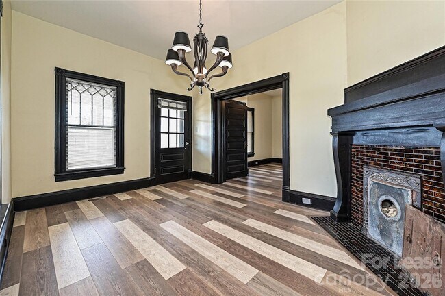 Photo - 1204 S Salisbury Ave