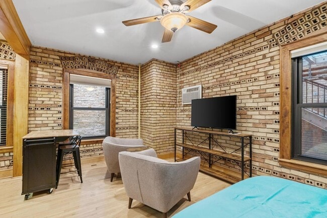 Photo - 11 S 12th St