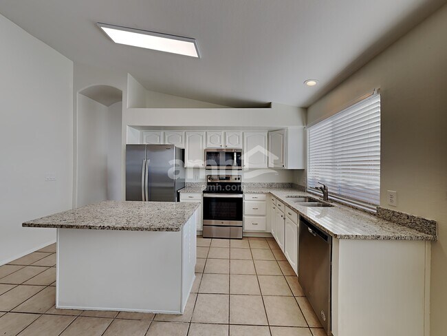 Photo - 7521 W Kerry Ln