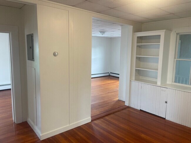 Photo - 666 Humphrey St Unit 3