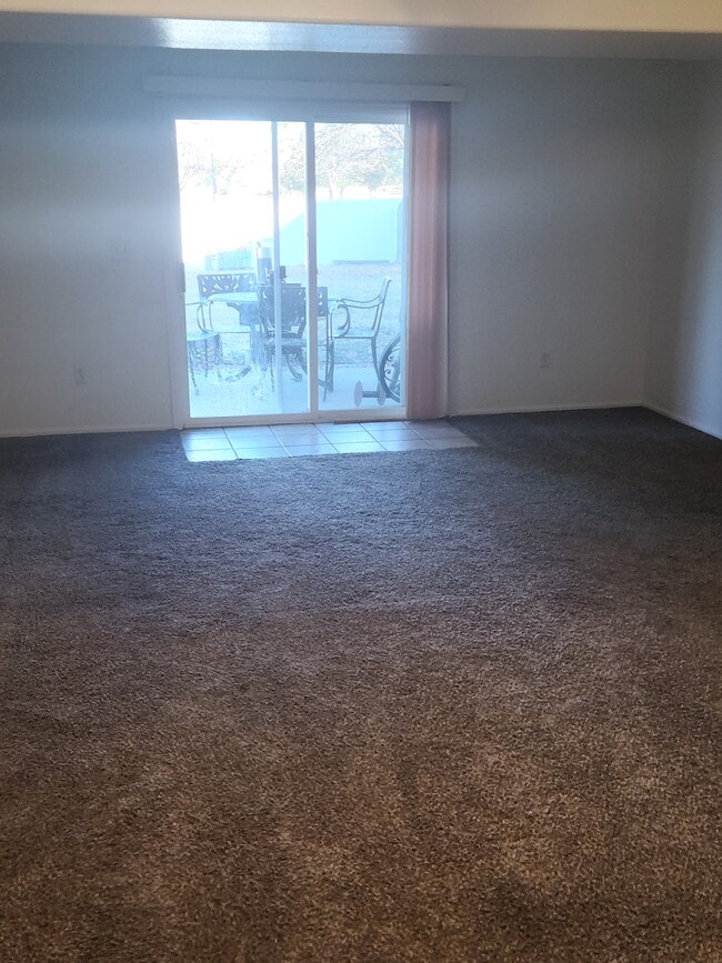 Photo - 184 Morgan Dr