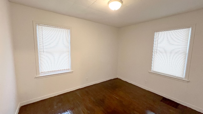 Photo - 2215 45th Ave NE