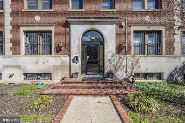 1321 Fairmont St NW Unit 1