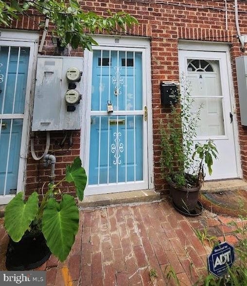 Building Photo - 1422 W Street SE Unit 2 Rental