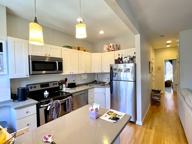 Photo - 33 Hanson St Unit 4