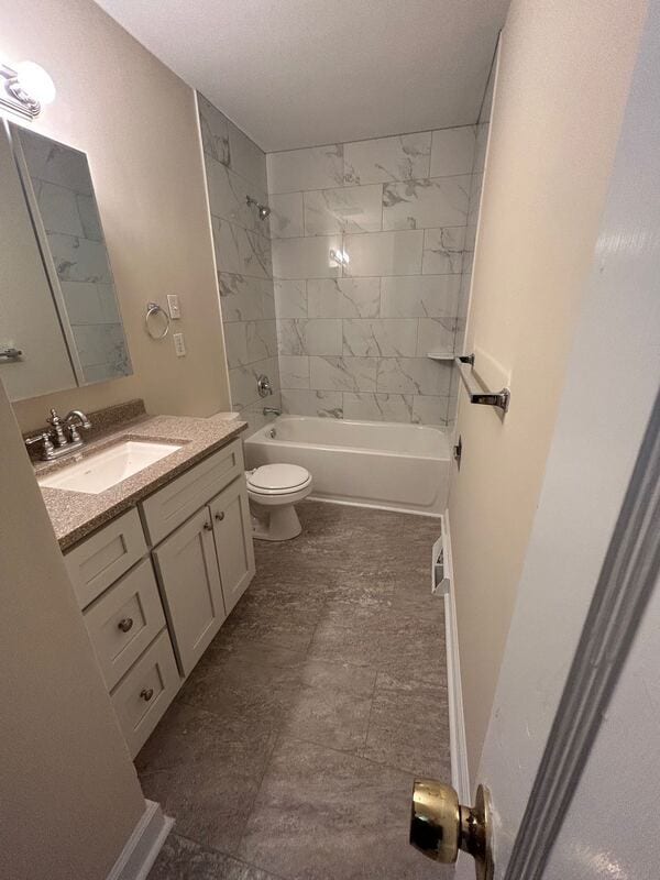 Photo - 717 Crater St