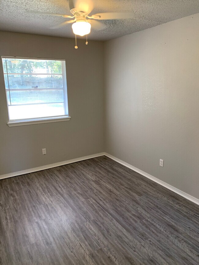 1736 NE 15th Rental For Rent in Okc, OK