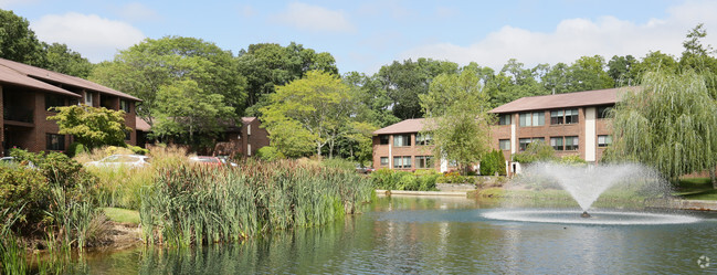 Building Photo - Willow Lake Rental