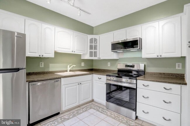 Photo - 5759 Independence Cir