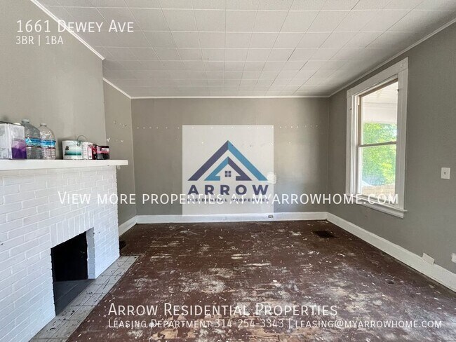Photo - 1661 Dewey Ave