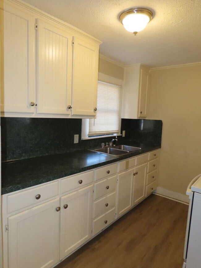 Photo - Charming 2 Bedroom, 1 Bathroom House in Tyler!