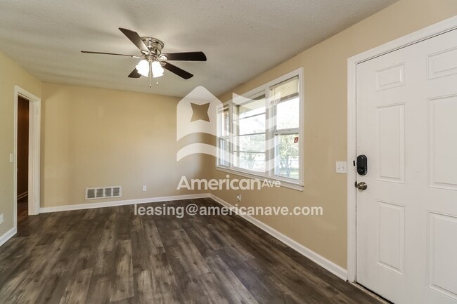 Photo - 2150 Arrowhead Dr