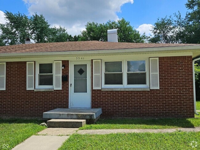 Building Photo - 5541 E 40th St Rental