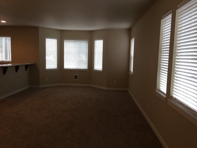 Photo - 1663 Burnside Pl Unit A