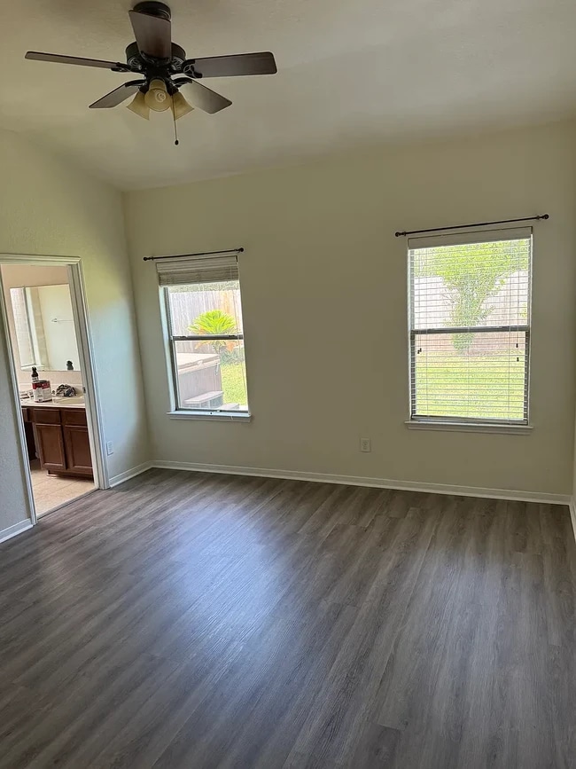 Photo - 23722 N Newport Bnd