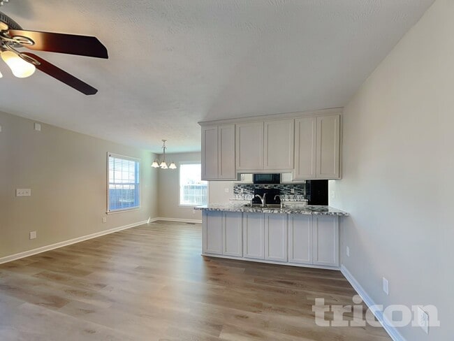 Photo - 1820 Elizabeth Ln