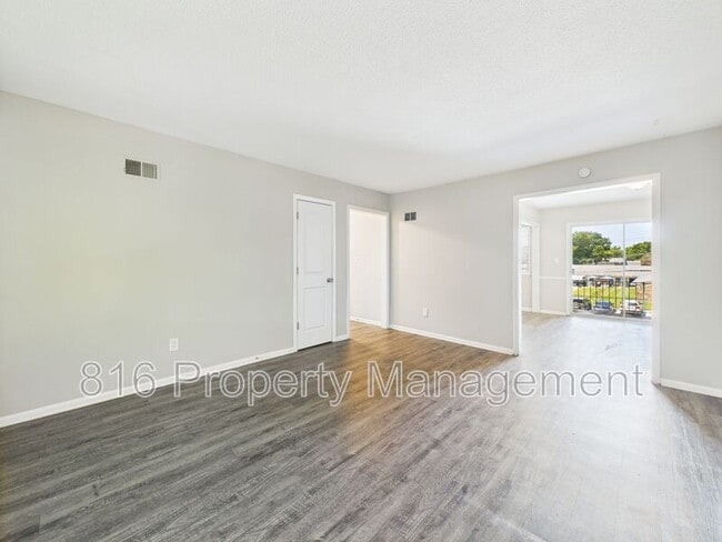 Building Photo - 8030 Campbell St Unit 8036 Rental