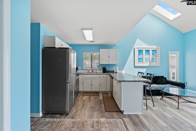 Photo - 1880 Colony Dr