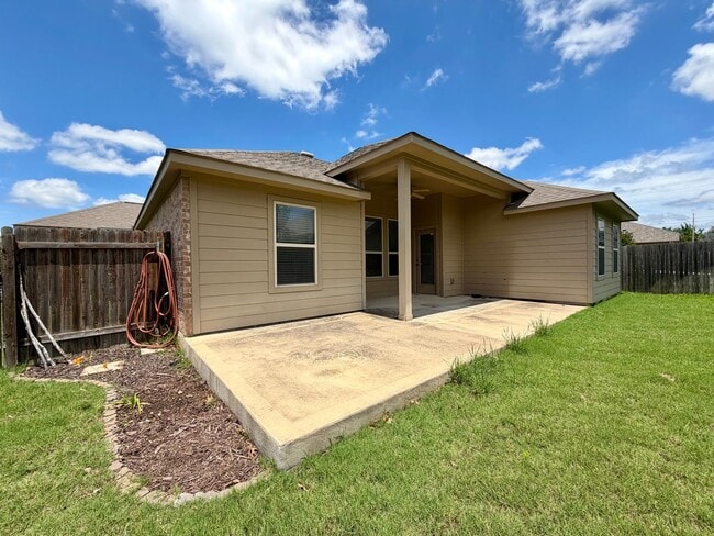 Photo - 908 Arvada Dr