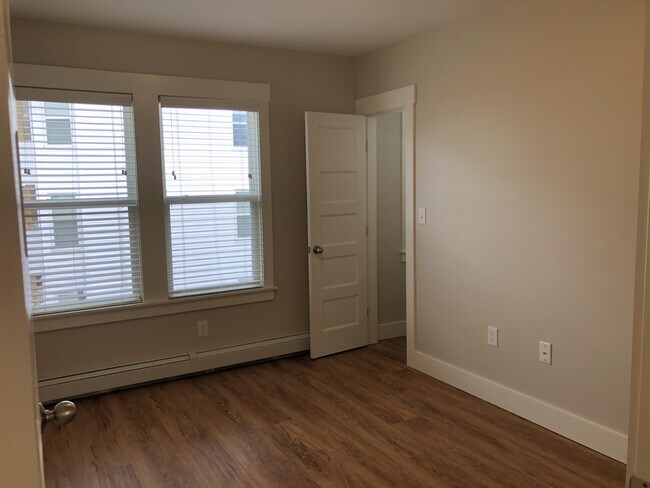 Photo - 36 Shamrock St Unit 3