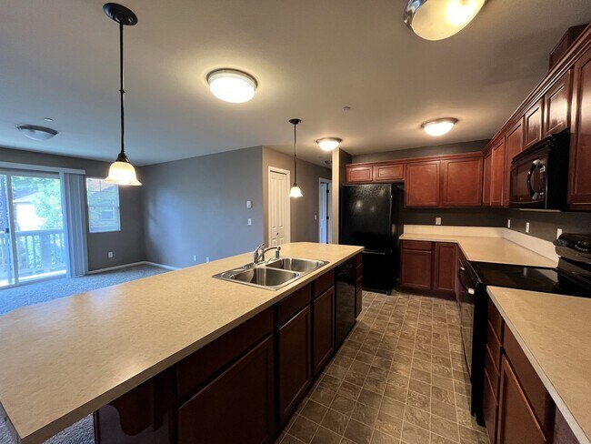 355 Tremont Ave Unit 201