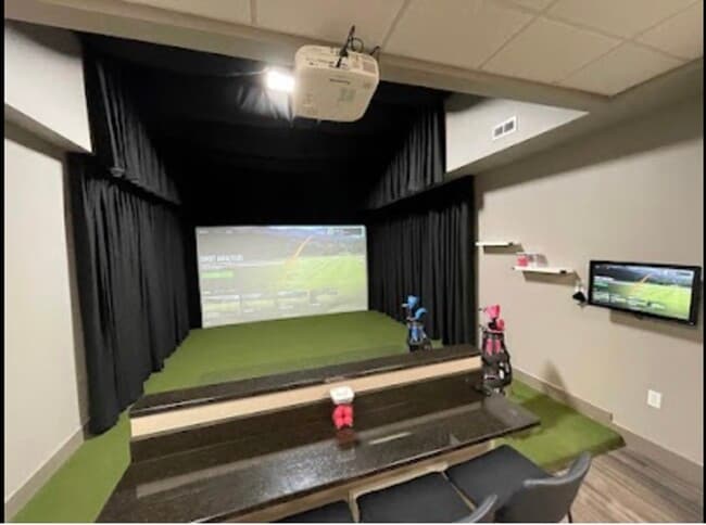 Golf Simulator at Flats On Fifth