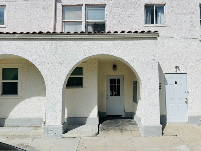 Photo - 7 E Clark St Unidad 6