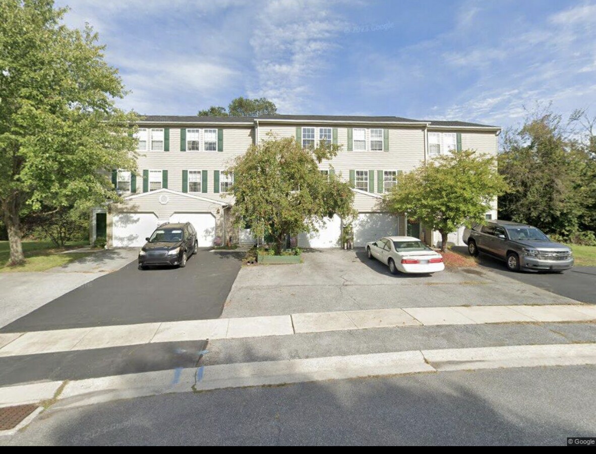 Photo - 26 Petersburg Ln