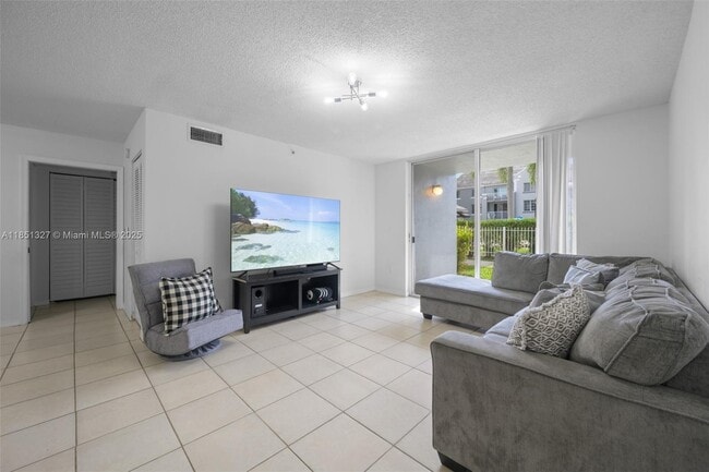 Building Photo - 655 SW 111th Way Unit 106 Rental