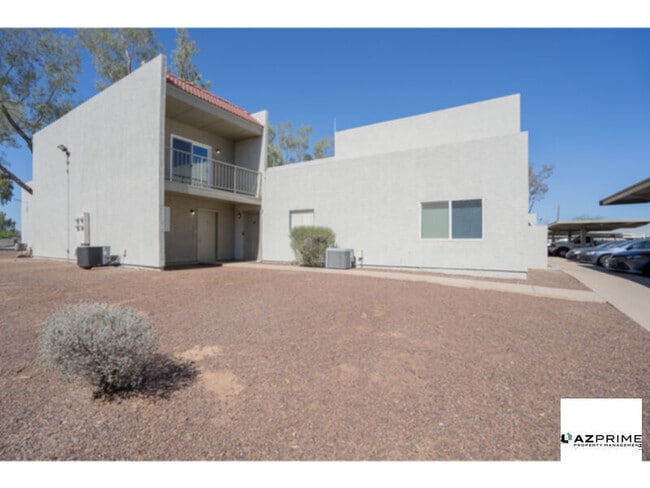 Building Photo - Experience Modern Living in this Remodeled... Rental