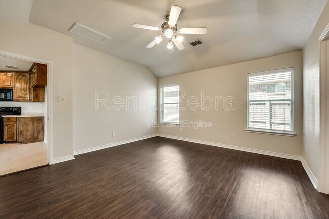 Photo - 4216 Summersweet Ln