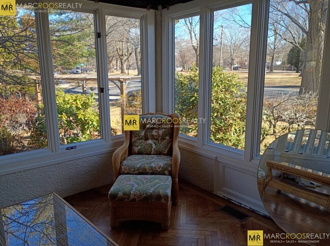 Building Photo - 1 Arborway Unit Arborway