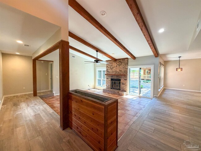 Photo - 7707 Beechwood Dr