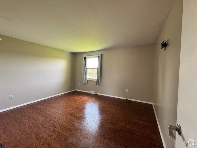 Building Photo - 4843 O Donnell St Rental