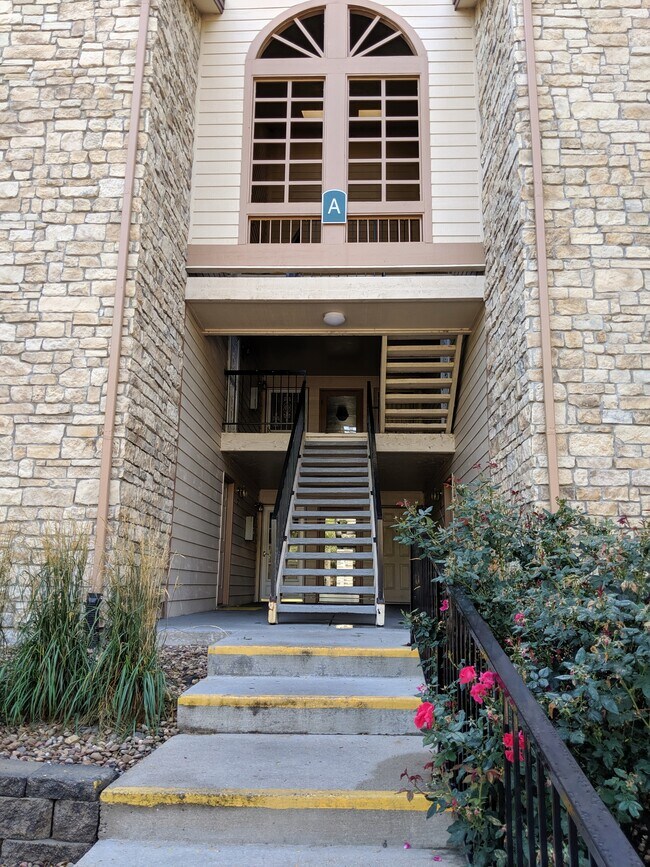 Building Photo - 2575 S Syracuse Way Unit A308
