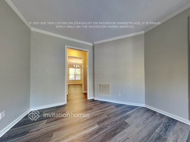 Photo - 8007 Harrington Woods Rd