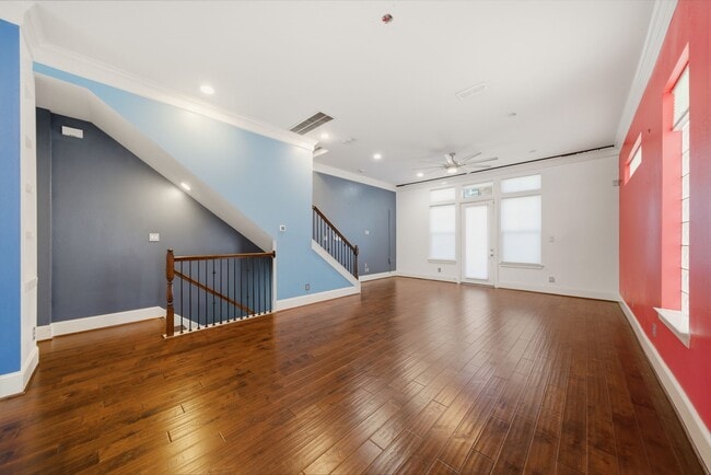Photo - 712 N Shepherd Dr