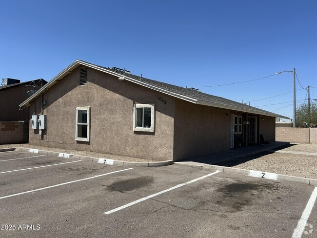 Building Photo - 1062 N 27th St Rental