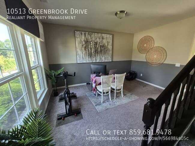 Photo - 10513 Greenbrook Dr