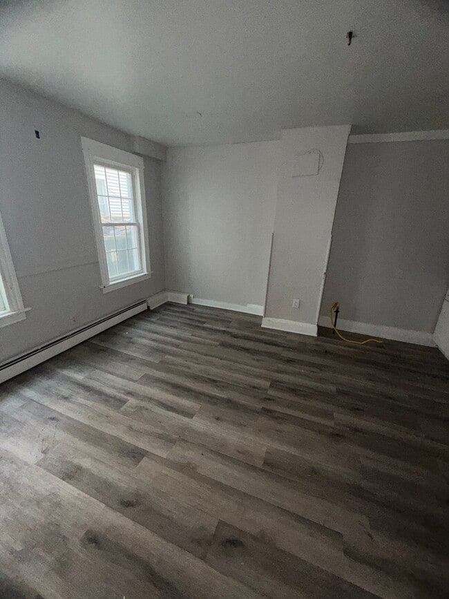 343 Pearl St