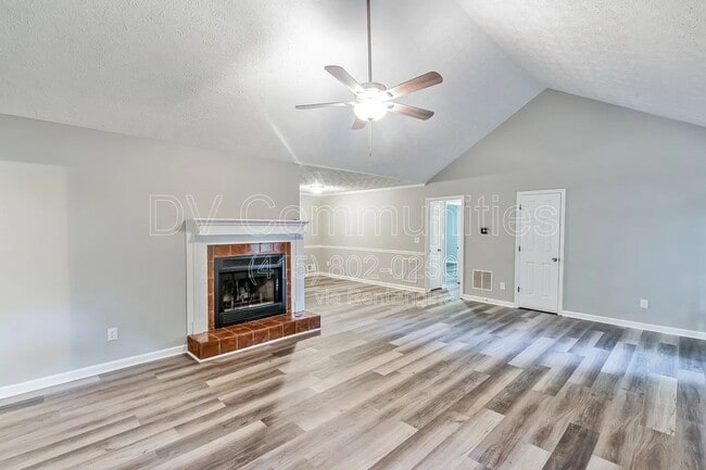 Photo - 2557 Ashley Cir