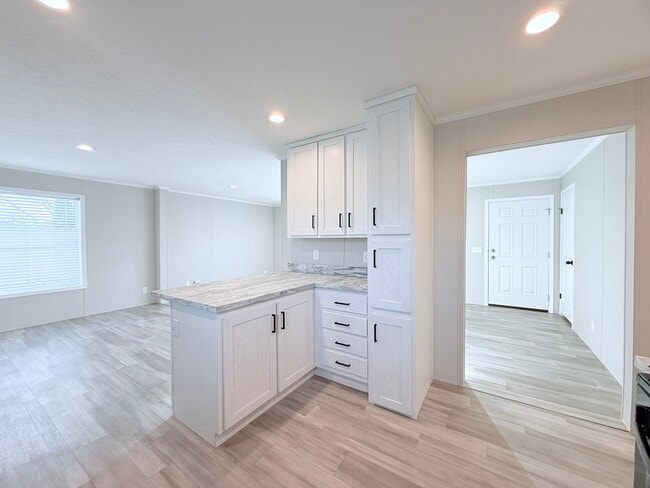 Photo - 29805 Jamestown Dr