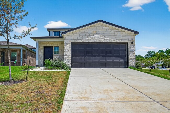 Building Photo - 8304 Bristlecone Pne Wy Rental